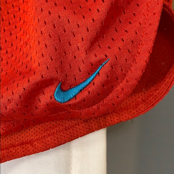 🏃🏼‍♀️ Nike Dri-Fit Mesh Shorts, Size S (4-6) - Picture 2 of 6